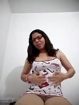 Carliina Soussa online show from 02/04/25, 04:37