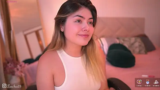 Snapshot of Lau_Bee chatting on 01/16/26, 07:07 Lau Bee online show from 01/16/26, 07:07