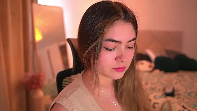 Snapshot of Lau_Bee chatting on 03/12/26, 06:58 Lau Bee online show from 03/12/26, 06:58