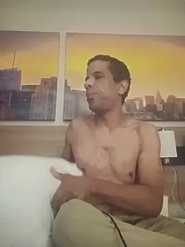 Tjskigh online show from 10/26/25, 02:28