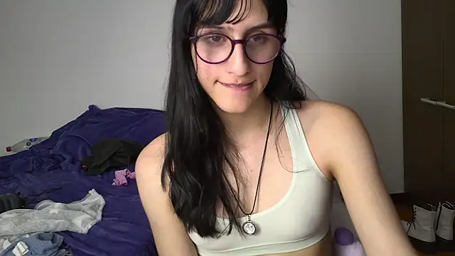 Snapshot of Alice_love29 chatting on 01/18/25, 01:30 Alice love29 online show from 01/18/25, 01:30