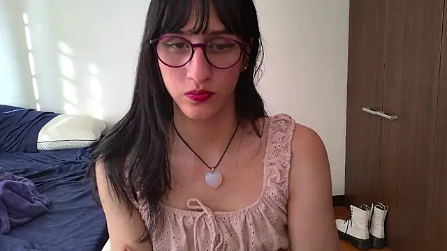 Snapshot of Alice_love29 chatting on 01/22/25, 09:21 Alice love29 online show from 01/22/25, 09:21