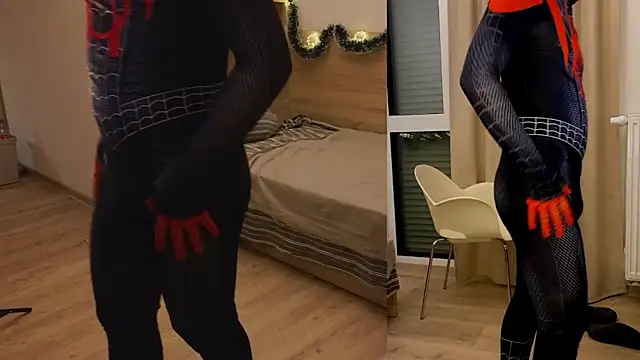 Snapshot of curlyboyy_ chatting on 01/13/26, 07:19 curlyboyy online show from 01/13/26, 07:19