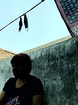 illay love online show from 11/02/25, 07:33