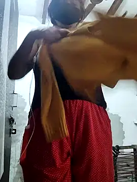 illay love online show from 12/17/25, 04:07