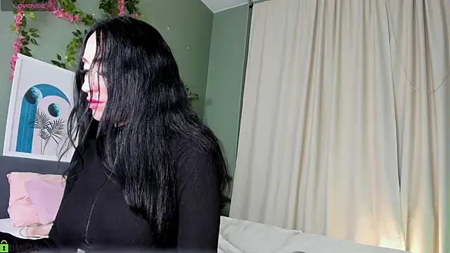 Margaret Clark  online show from 04/18/26, 07:07