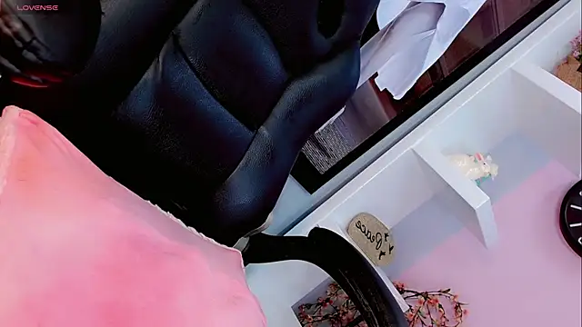 Sophia-Isabella online show from 03/07/25, 01:53