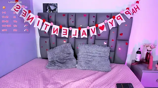 Sophia Lemos online show from 02/13/25, 01:59