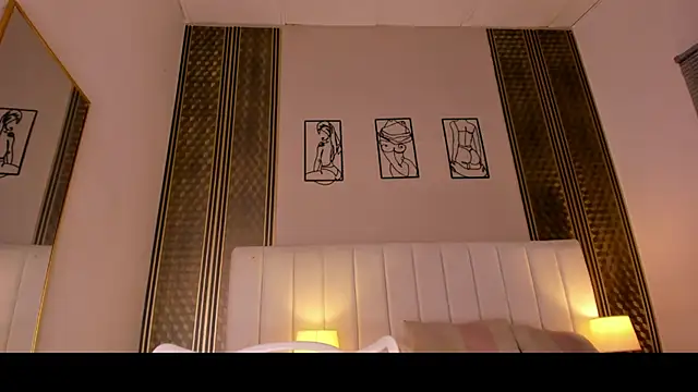 zoe sky  online show from 04/22/26, 11:34