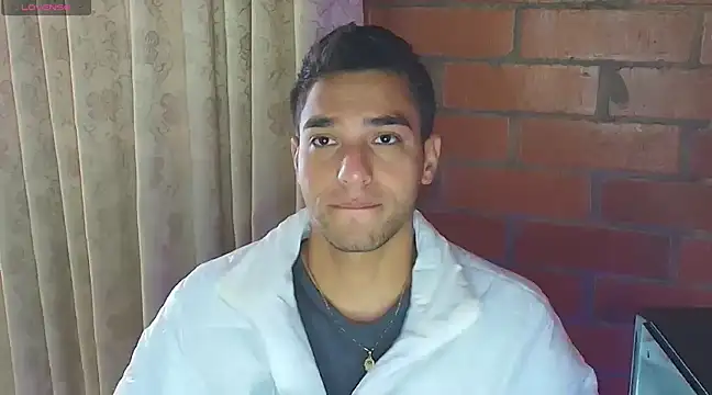 Leandro valenzuela online show from 02/19/25, 01:39