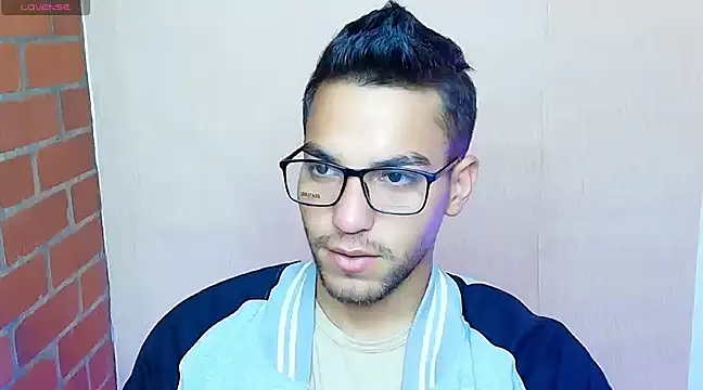 Leandro valenzuela online show from 03/05/25, 04:24