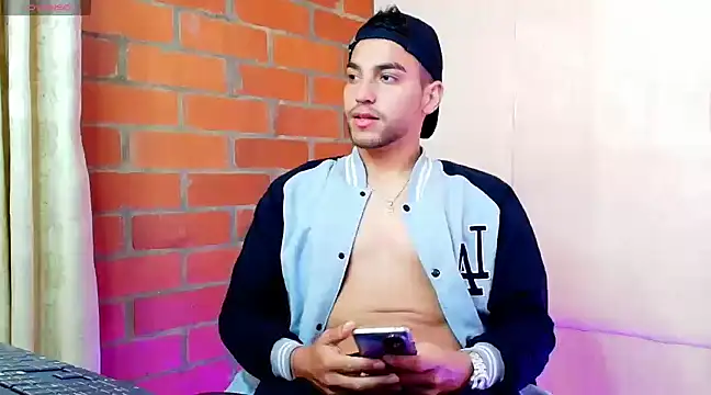 Leandro valenzuela online show from 03/06/25, 06:48