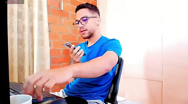 Leandro valenzuela online show from 03/12/25, 02:56