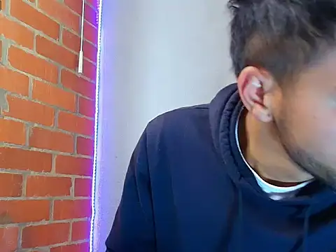 Leandro valenzuela online show from 10/23/25, 07:01