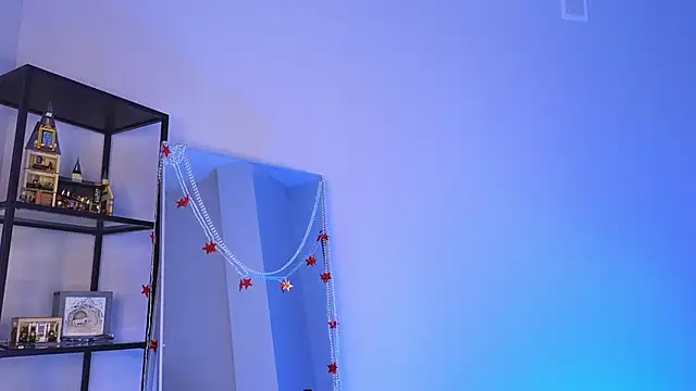 Snapshot of elfinvibes chatting on 02/07/25, 08:22 elfinvibes online show from 02/07/25, 08:22