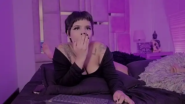 BonnieAnderson  online show from 06/08/26, 01:28