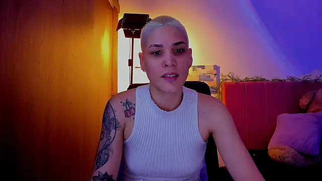 Charlee pink online show from 04/15/26, 06:26