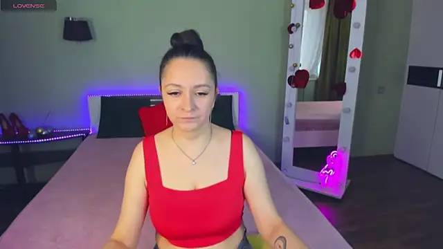 Snapshot of AngellLika chatting on 10/04/25, 12:58 AngellLika online show from 10/04/25, 12:58