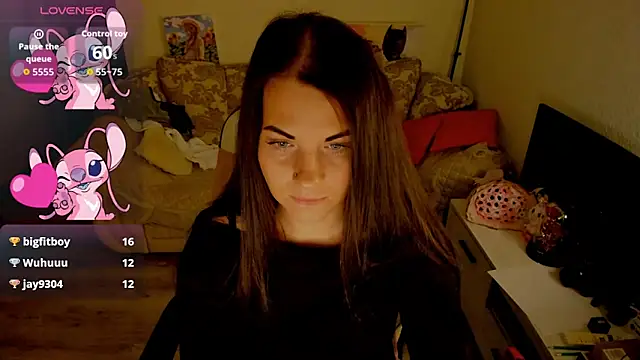 Snapshot of masha19981 chatting on 12/16/25, 02:05 masha19981 online show from 12/16/25, 02:05