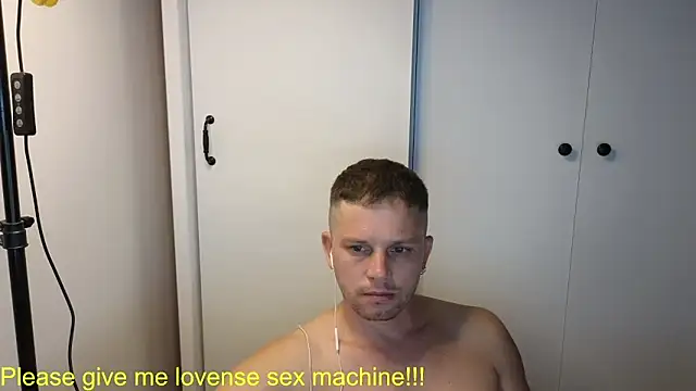 BigL0ve online show from 07/15/26, 01:49