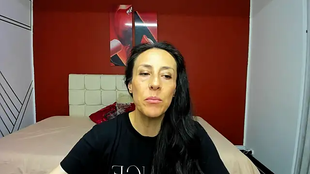 Snapshot of Abrillee1 chatting on 12/29/24, 02:06 Abrillee1 online show from 12/29/24, 02:06