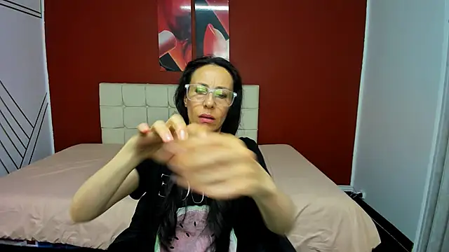 Snapshot of Abrillee1 chatting on 12/29/24, 05:10 Abrillee1 online show from 12/29/24, 05:10