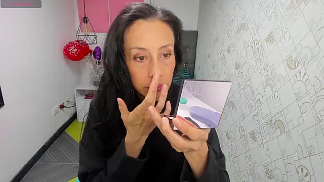 Snapshot of Abrillee1 chatting on 03/11/25, 11:44 Abrillee1 online show from 03/11/25, 11:44