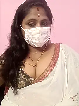 Snapshot of rithikka chatting on 12/19/25, 06:20 rithikka online show from 12/19/25, 06:20