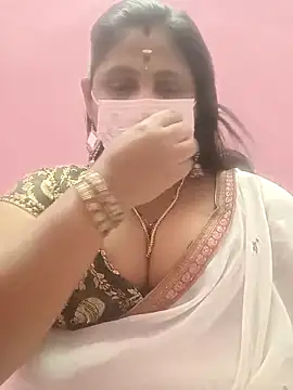 Snapshot of rithikka chatting on 12/21/25, 01:29 rithikka online show from 12/21/25, 01:29