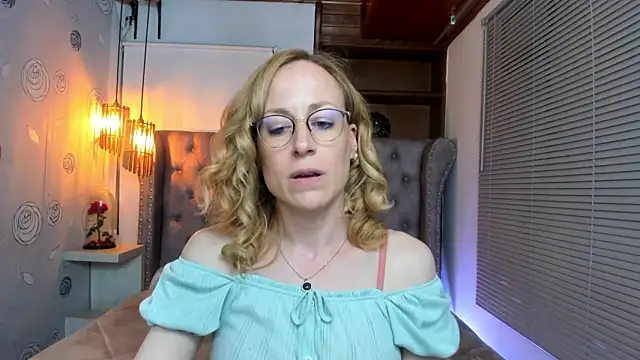 Snapshot of SammySanders chatting on 01/25/25, 12:27 SammySanders online show from 01/25/25, 12:27