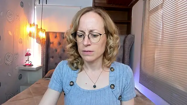 Snapshot of SammySanders chatting on 02/01/25, 03:18 SammySanders online show from 02/01/25, 03:18