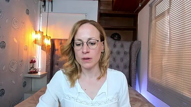 Snapshot of SammySanders chatting on 02/07/25, 07:38 SammySanders online show from 02/07/25, 07:38