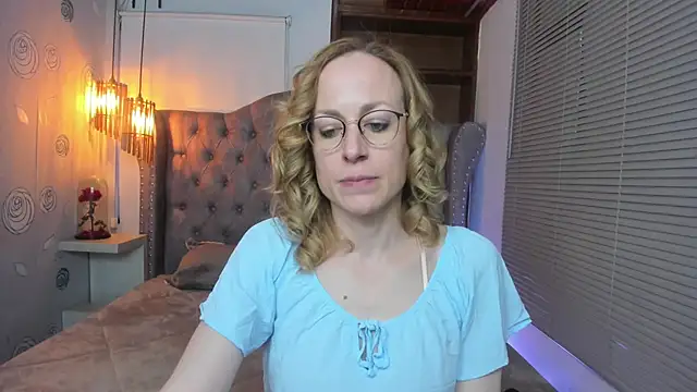 Snapshot of SammySanders chatting on 02/21/25, 11:10 SammySanders online show from 02/21/25, 11:10