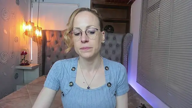 Snapshot of SammySanders chatting on 02/22/25, 12:08 SammySanders online show from 02/22/25, 12:08