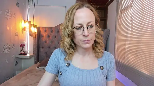 Snapshot of SammySanders chatting on 02/25/25, 04:53 SammySanders online show from 02/25/25, 04:53