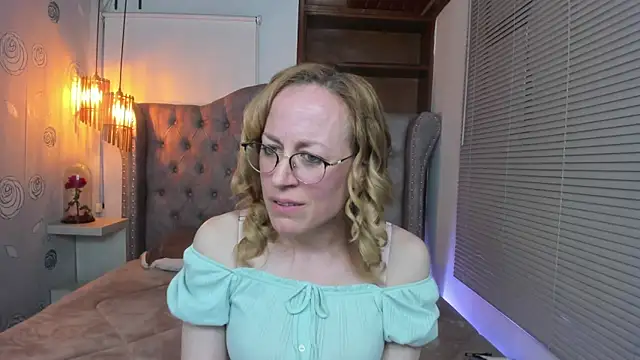 Snapshot of SammySanders chatting on 02/28/25, 11:12 SammySanders online show from 02/28/25, 11:12