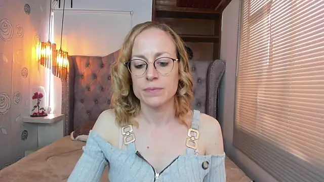 Snapshot of SammySanders chatting on 03/01/25, 03:16 SammySanders online show from 03/01/25, 03:16