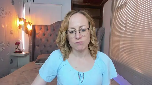 Snapshot of SammySanders chatting on 03/06/25, 05:11 SammySanders online show from 03/06/25, 05:11