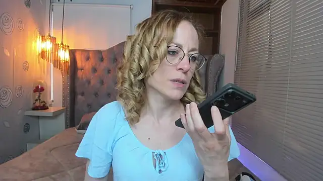 Snapshot of SammySanders chatting on 03/06/25, 08:16 SammySanders online show from 03/06/25, 08:16