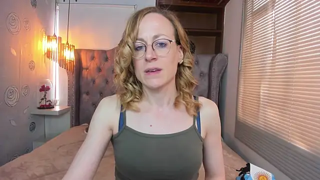 Snapshot of SammySanders chatting on 03/13/25, 05:18 SammySanders online show from 03/13/25, 05:18