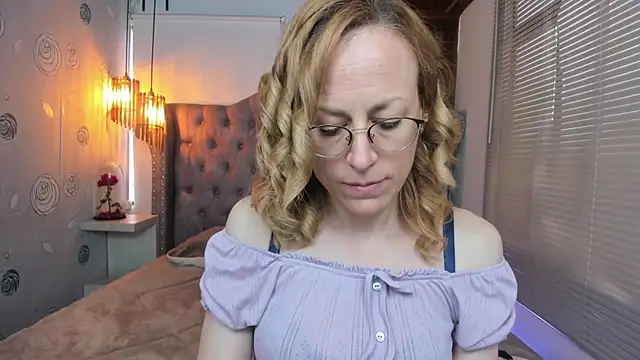 Snapshot of SammySanders chatting on 03/15/25, 12:24 SammySanders online show from 03/15/25, 12:24