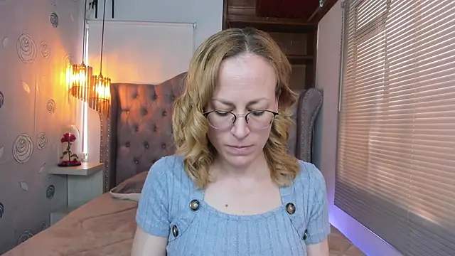 Snapshot of SammySanders chatting on 03/18/25, 05:31 SammySanders online show from 03/18/25, 05:31