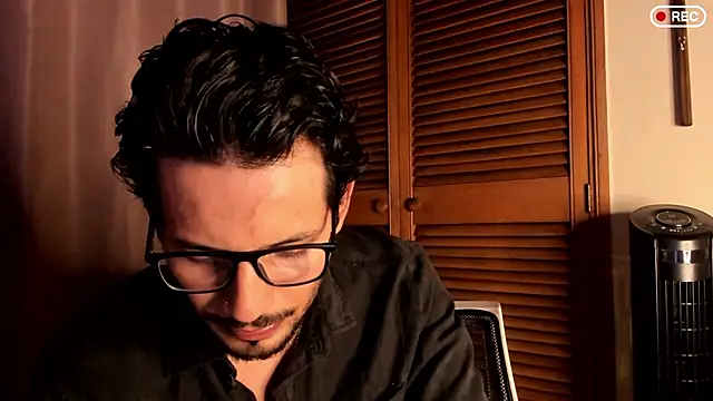 Snapshot of Nicholasrodrii chatting on 09/08/25, 11:37 Nicholasrodrii online show from 09/08/25, 11:37