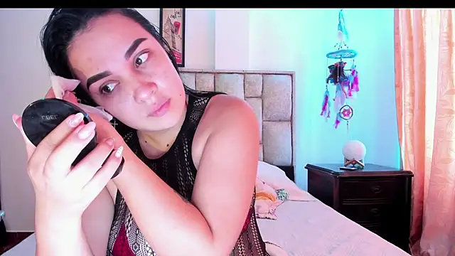 Snapshot of brianaGuzman chatting on 09/12/25, 06:19 brianaGuzman online show from 09/12/25, 06:19