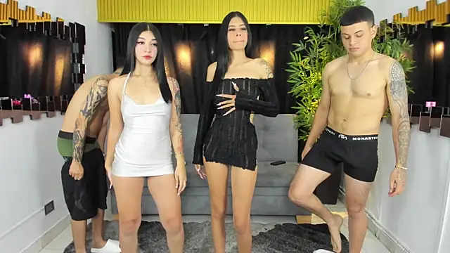 Snapshot of Wet_Girlxxx chatting on 10/28/25, 12:47 Wet Girlxxx online show from 10/28/25, 12:47