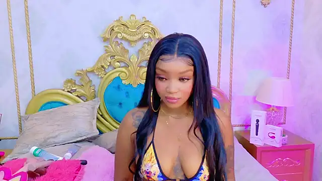 SalomeRestrepo online show from 10/24/25, 04:31