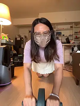 yourbootygirl online show from 04/11/26, 07:02