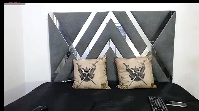 Lunawillis online show from 01/25/25, 06:57