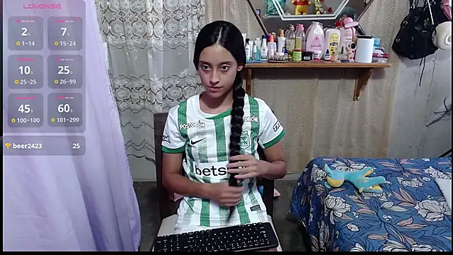 Lunawillis online show from 11/20/25, 07:46