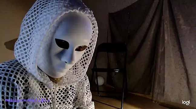 madcrumblepie online show from 12/22/24, 08:03